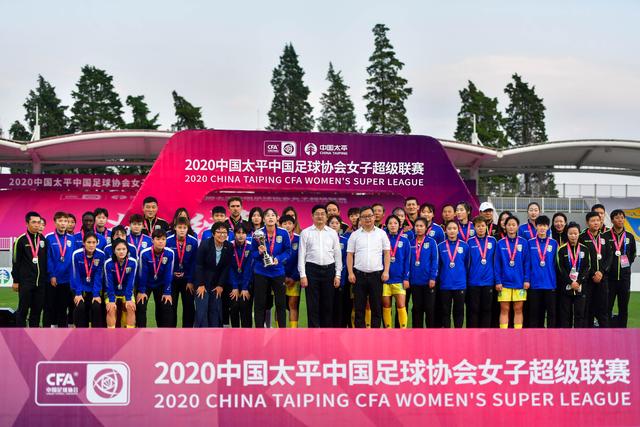 继承卡塞米罗号码！曼联官方：新援蒂莱曼斯将身披18号球衣